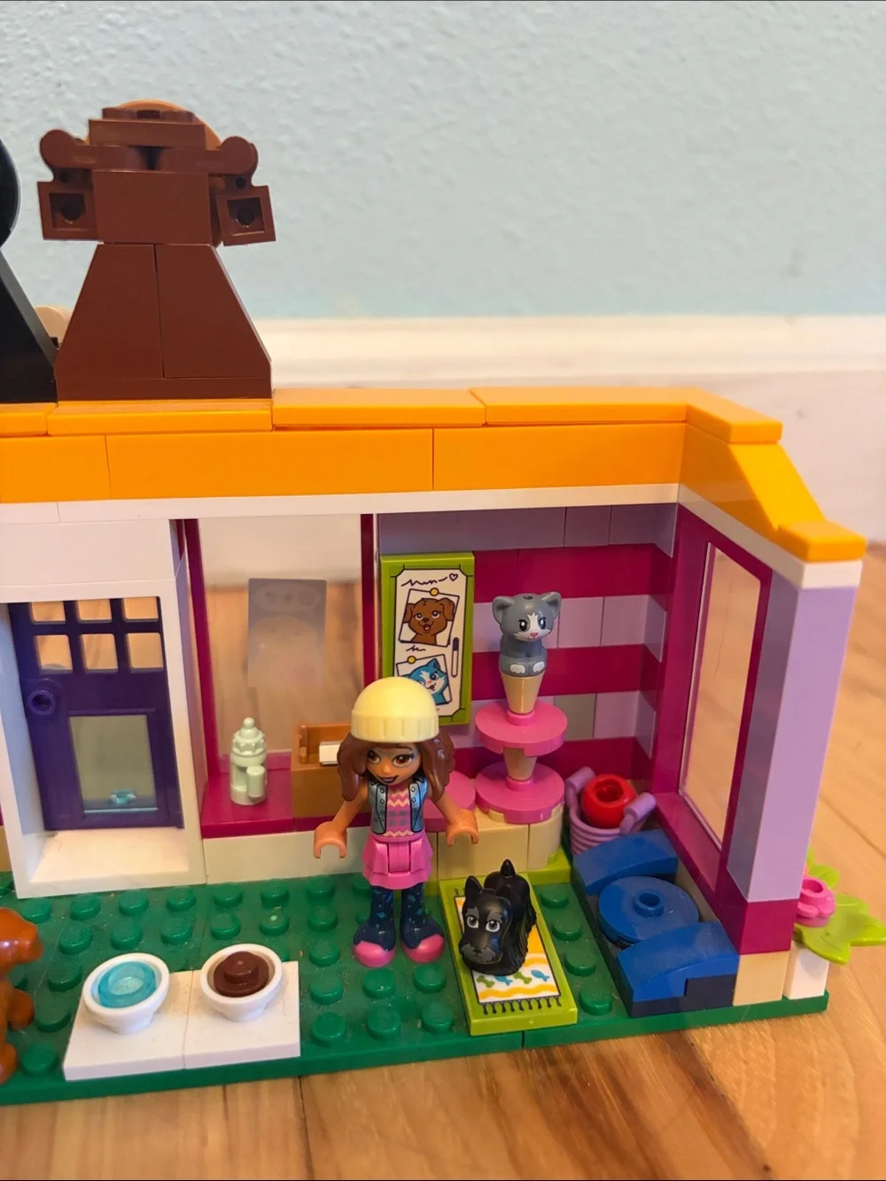 LEGO Friends Pet Adoption Cafe